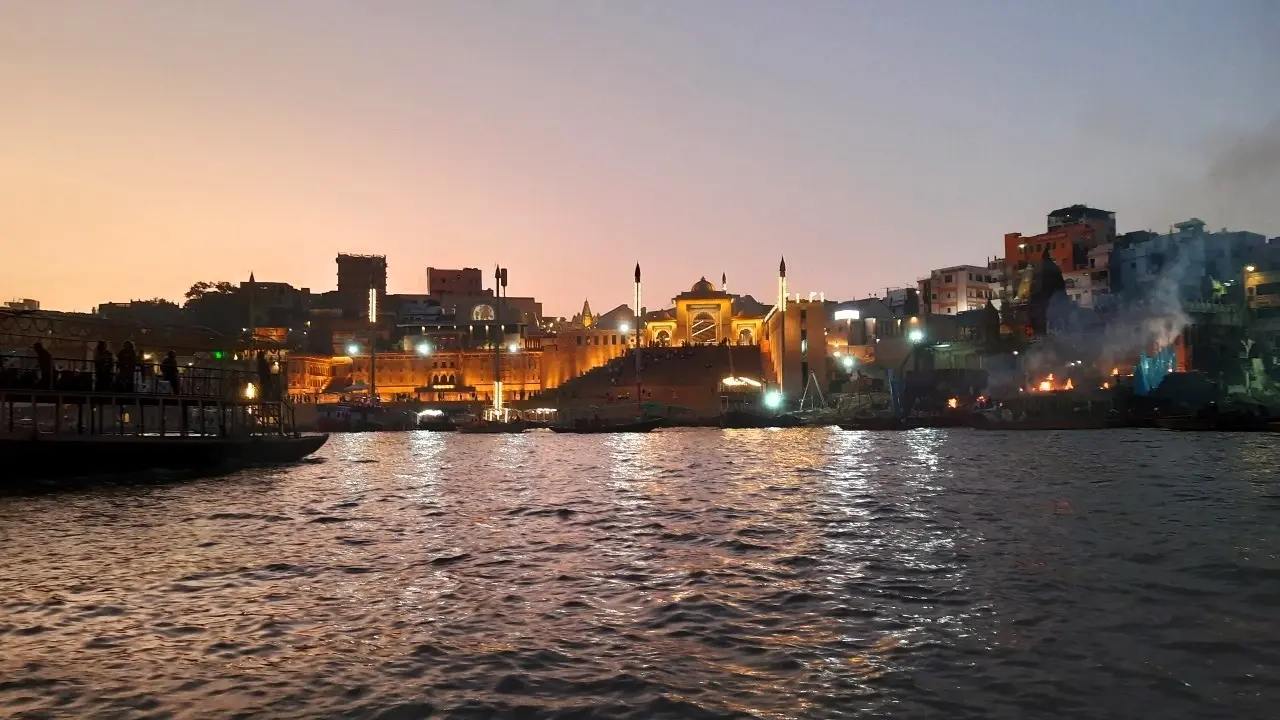 Manikarnika Ghat